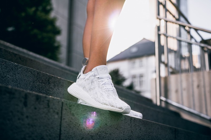 Adidas nmd r2 white 2018 best sale